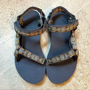 Women’s TEVA Sandals Universal Original - Deep blue, yellow, teal geometric Sz10